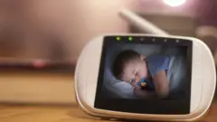 শুধু শিশুর ওপর নজর রাখার জন্য যেসব প্রযুক্তি বের হয়েছে সেগুলোর বিক্রি এখন প্রায় ১০০ কোটি ডলার। ধারণা করা হচ্ছে, ২০২৮ সাল নাগাদ এসব প্রযুক্তির বিক্রি দাঁড়াবে ১৮০ কোটি ডলার।