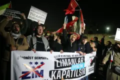 Slogan atan protestocular
