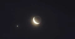 Merkür, Jüpiter, Venüs, Uranüs ve Mars, dün gece itibarıyla Ay ile aynı hizada yan yana dizildi.