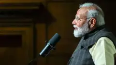 அமெரிக்க பாட்காஸ்டருக்கு மோதி பேட்டி