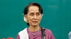 ออง ซาน ซูจี ผู้นำโดยพฤตินัยของเมียนมา แทบจะไม่มีอำนาจควบคุมกองทัพ