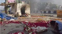దిల్లీ అల్లర్లలో ధ్వంసమైన రెండు మసీదులు