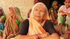 केन बेतवा परियोजना के ख़िलाफ़ प्रदर्शन करने वाली महिलाओं से मिलिए
