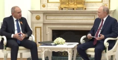 Paşinyan və Putin 