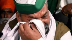 ராகேஷ் திகைத்