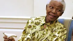 Isanamu yo mu bubiko y'umuhisi Nelson Mandela 