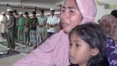 Dari 137 pengungsi Rohingya di parkiran basemen gedung BMA, Aceh, setengahnya adalah anak-anak, mayoritas pengungsi dewasa adalah perempuan.