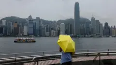 香港國安法：女生被控留日期間發「煽動港獨」網帖　判囚兩個月