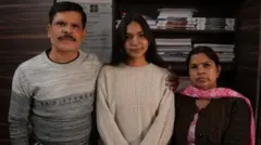 महिला