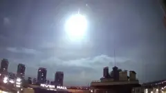 ኣብ ሰማያት ኪቭ ገዚፍ ብልጭታ ብርሃን ተራእዩ