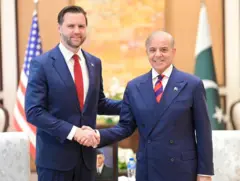 Vance meets Pakistani PM