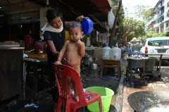 အပူချိန်တွေက လာမယ့်လတွေမှာ ဆက်တိုက် တိုးလာနိုင်တယ်လို့ မိုးလေဝသနဲ့ ဇလဗေဒ ပညာရှင် တွေက ခန့်မှန်းပြောဆိုထားကြပါတယ်။ မြန်မာနိုင်ငံရဲ့ အပူချိန်အမြင့်ဆုံးကာလဟာ ဧပြီလဖြစ်တယ်လို့ မိုးလေဝသနဲ့ ဇလဗေဒပညာရှင်တွေက သတ်မှတ်ပြောဆိုကြပါတယ်။
