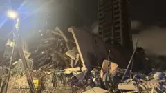 Escombros de un edificio en Palos Grandes, Caracas, Venezuela.