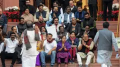 सांसदों का निलंबन