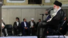 آمریکا آیت اله خامنه ای و بیت رهبری را دو روز پیش تحریم کرد