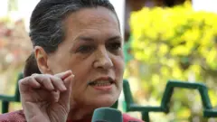 सोनिया गांधी