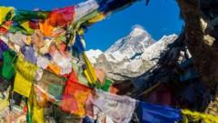 सगरमाथा चढ्ने 'नयाँ मार्ग'को अध्ययन, आउँदो वसन्तमा खुल्ने सम्भावना कति