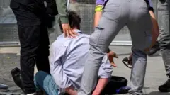 Aworan afurasi to yinbọn lu Olootu ijọba 