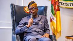 Kí ló dé tí ọ̀pọ̀ àwọn tó ń bá Gómìnà Seyi Makinde ṣiṣẹ́ níjọba ìpínlẹ̀ Oyo ń kọ̀wé fipò sílẹ̀?