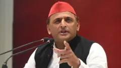अखिलेश यादव
