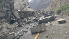 لینڈ سلائڈنگ