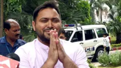 तेजस्वी यादव
