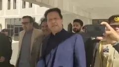 पेशावर हमले से जुड़ी पिछली सुनवाई में सुप्रीम कोर्ट ने स्वत: संज्ञान लिया था.