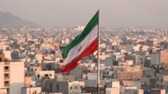 ธงชาติอิหร่านในกรุงเตหะราน 