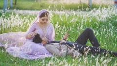 পলি সাহা ও আশীষ রায় মুন্না