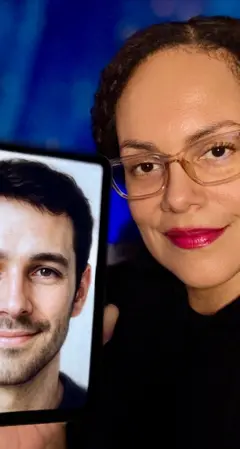 AI සැමියාට සමුදෙන කාන්තාවක්