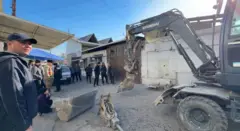 Алымбек Датка 484 дарегиндеги буздурулуп жаткан үй. 