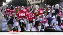 စောင့်ကြည့်ခံနေရဆဲ CDM ဝန်ထမ်းများ