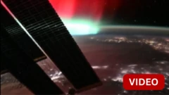 காணொளி: விண்வெளியில் இருந்து ரஷ்ய விண்வெளி வீரர் படம்பிடித்த துருவ ஒளி