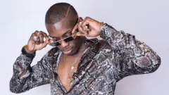 L'artiste malien Sidiki Diabaté