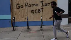 فلوريدا تتأهب للإعصار.