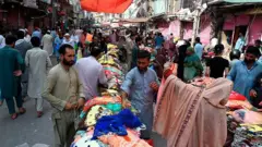 दोबारा केस बढ़ने का ख़तरा अब भी बना हुआ है.