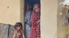 সীমান্তের কাছাকাছি এলাকায় বসবাসরত বাংলাদেশিরা আতঙ্কিত 