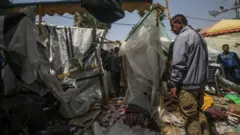 قصف إسرائيلي استهدف ساحة مستشفى شهداء الأقصى في غزة