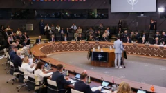 nato toplantısı