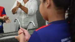 Palestra sobre coronavírus em escola de Manaus, em 13 de março