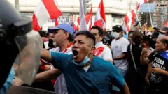 Protesas en Lima