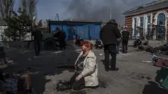 Vítima do ataque na manhã desta sexta na cidade de Kramatorsk, leste ucraniano
