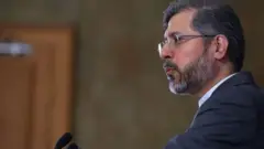 ইরানের উপপররাষ্ট্রমন্ত্রী সাইয়েদ খাতিবজাদেহ 