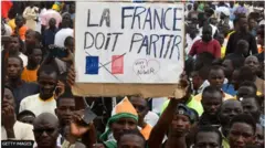 Aworan awọn ọmọ orileede Niger to n ṣe iwọde