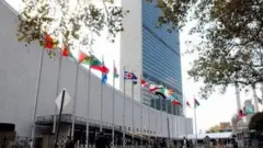 آمریکا به امضاکنندگان پیمان منع جنگ‌افزارهای هسته‌ای نامه نوشت و از آنها خواست از آن خارج شوند