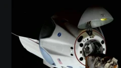 Dragon capsule viewed from ISS