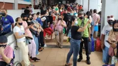 ভূমিকম্পের পর দাভাও সিটিতে আতঙ্কে বের হয়ে আসেন লোকজন