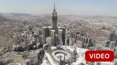 இஸ்லாமியர்களின் புனித தலம்: மெக்காவின் காபாவைச் சுற்றி இருக்கும் பெரிய மசூதியின் வரலாறு என்ன? 