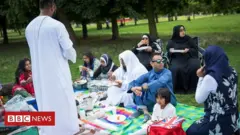 كيف تقضي أول أيام عي الفطر في زمن العزل العام؟