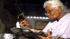 મહિલા